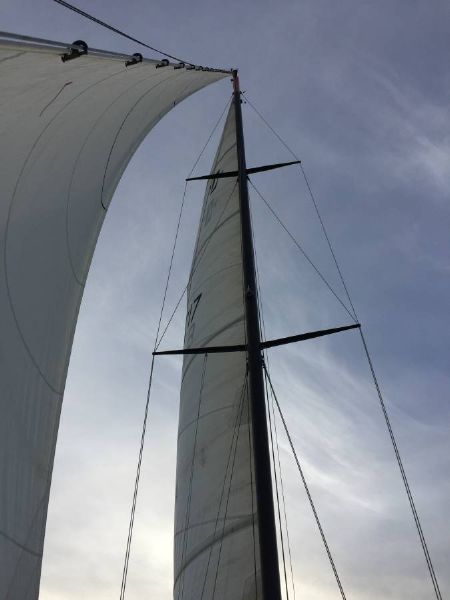 Headsail