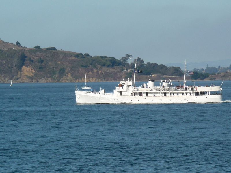 Ex-presidential yacht <br><I>Patomic</I>