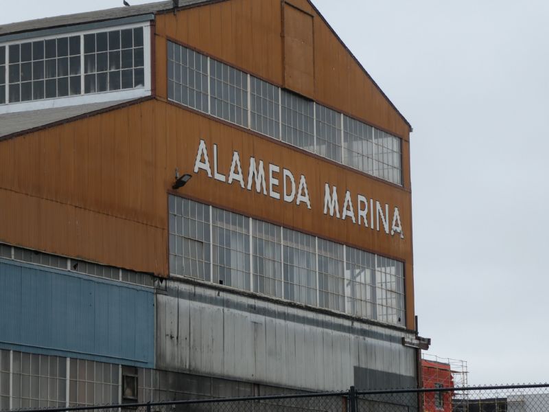 Alameda Marina, home<BR>to Island YC