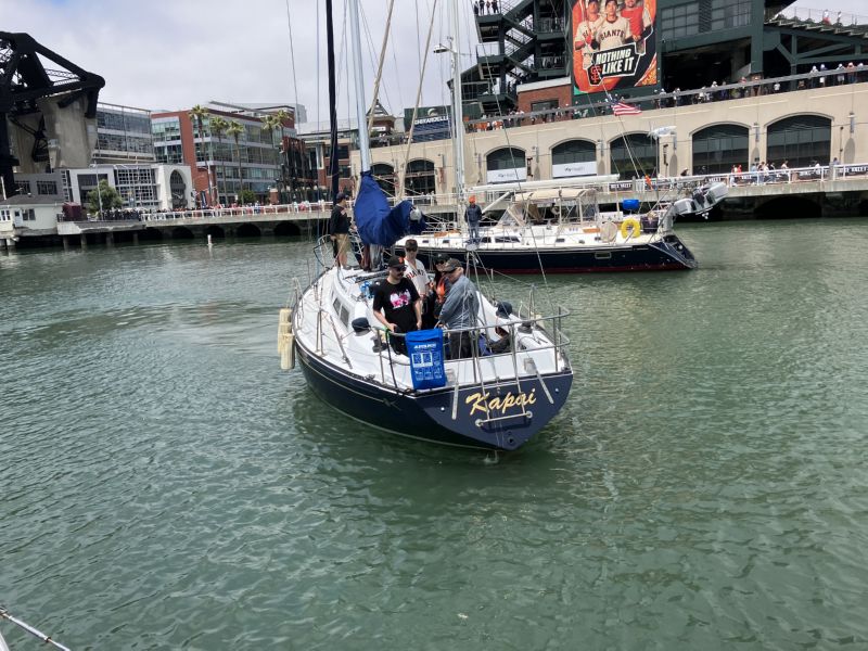 rafting up ...